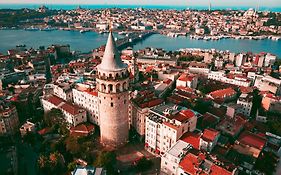 Istanbul Taksim Istiklal Street Kamil Hotel - Historical